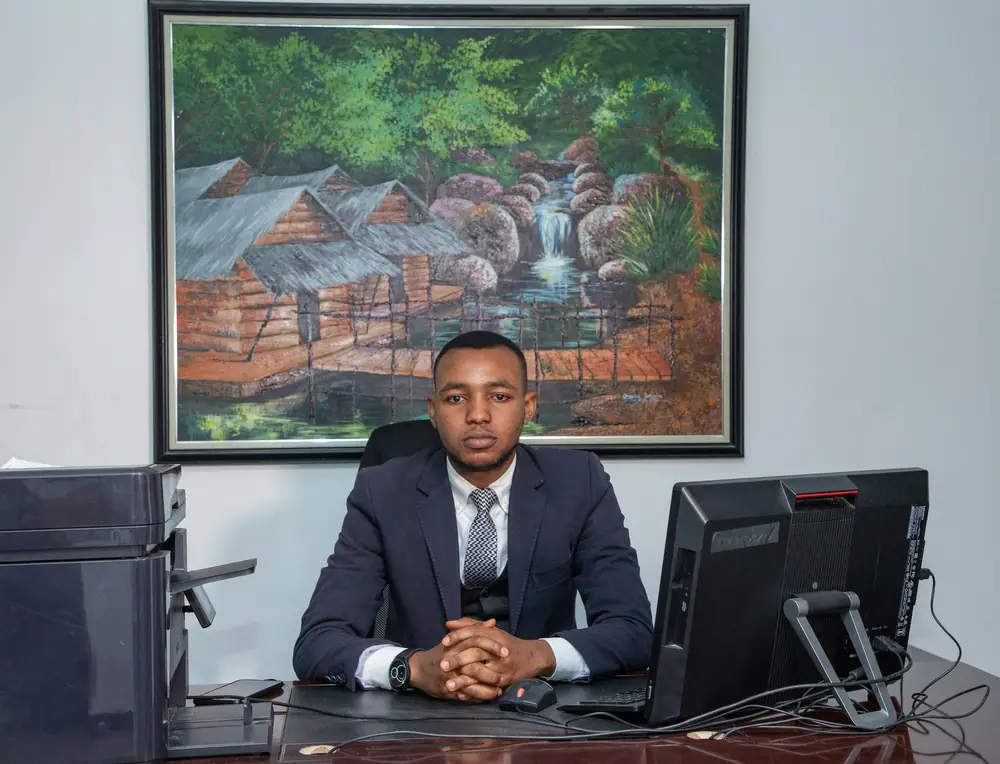 Responsable à son bureau
